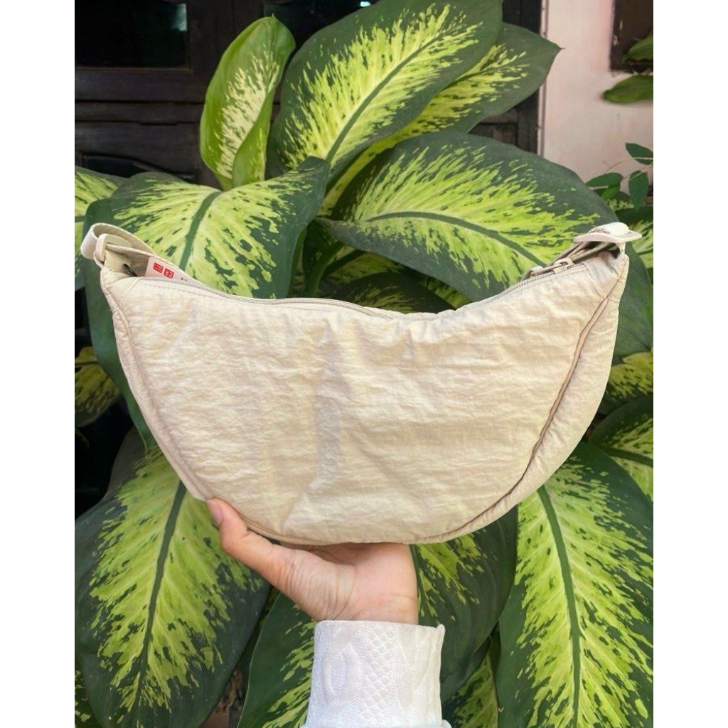 Uniqlo Tas Bahu Mini Bulat