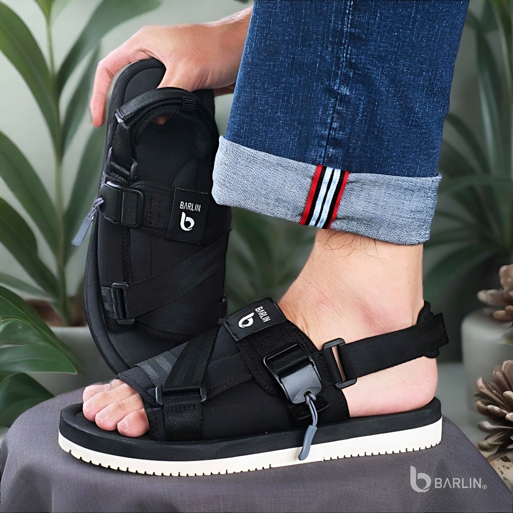 Sandal Gunung Pria Traveling Original Anti Slip Nyaman Dipakai