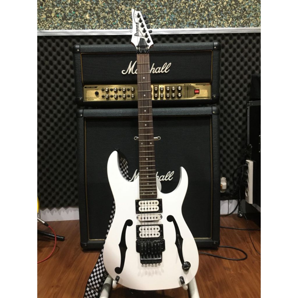 Ibanez Paul Gilbert PGM