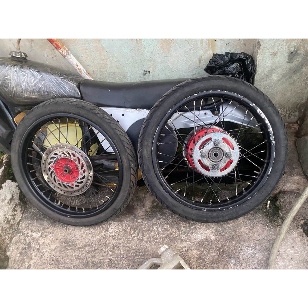 velg set ring 17 pnp tiger revo  plus ban lengkap