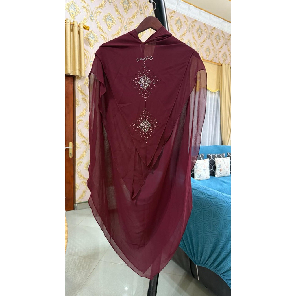 Set Sarkis burgundy NEW