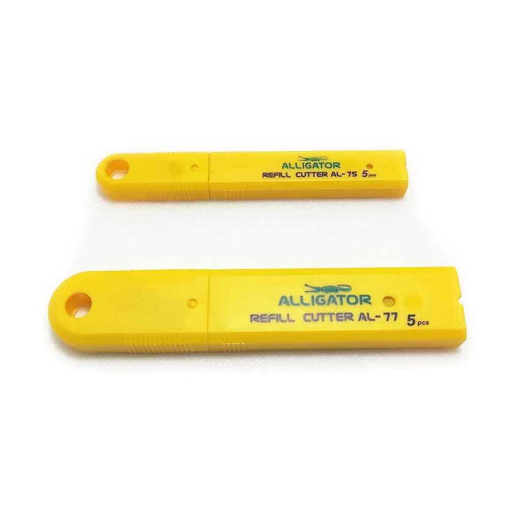 

Refill Cutter Alligator Box Plastik Isi 5 Pcs isi ulang Cutter Tipe AL dan TL