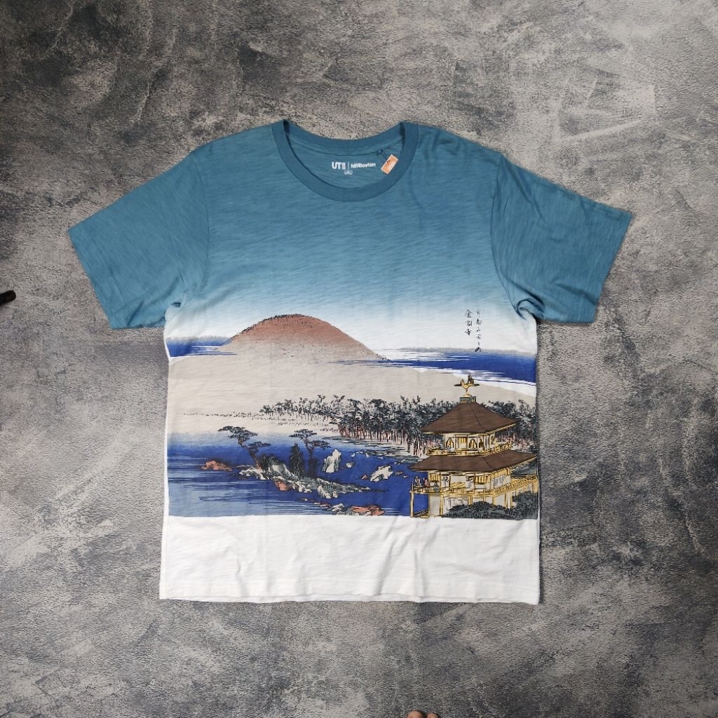 Kaos Uniqlo x MFA Boston