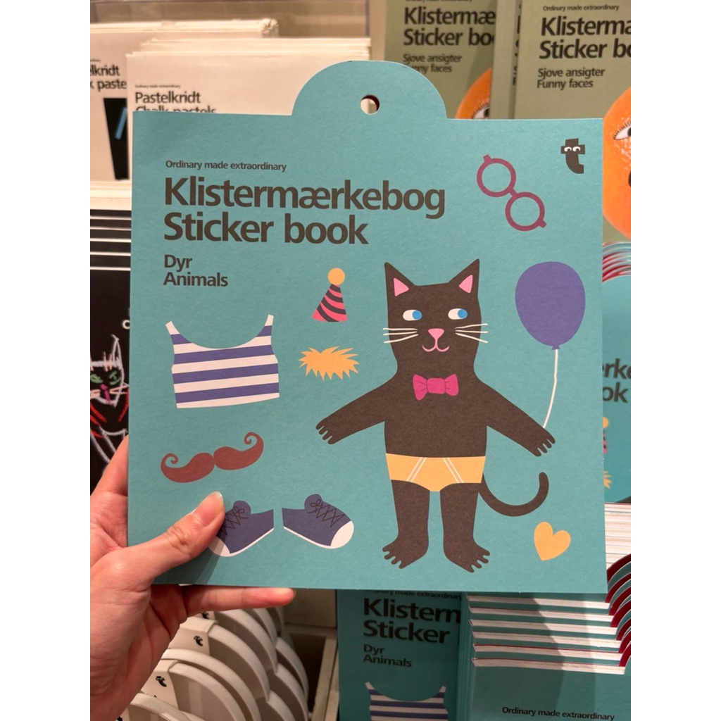 

Flying Tiger Sticker Book - Dress Up