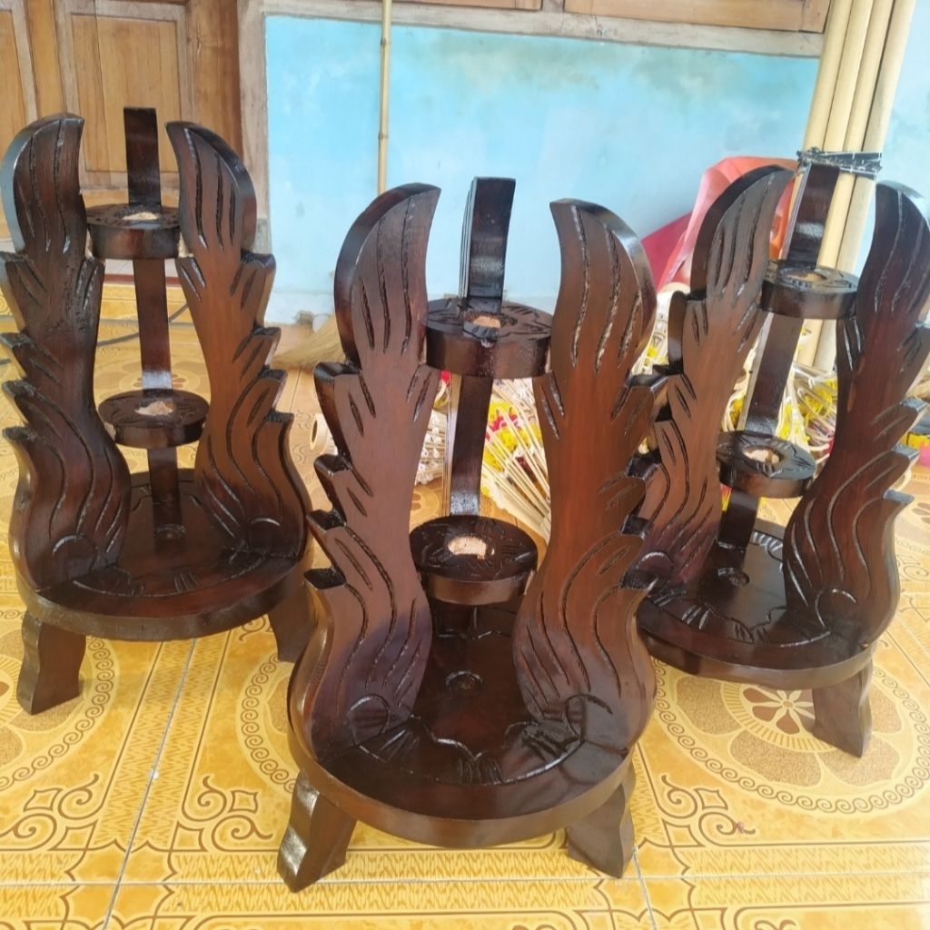 Jagrak Payung Hias Tombak Tiang