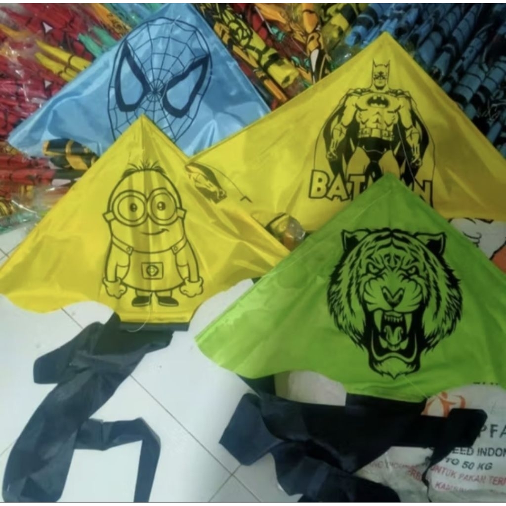 Layangan Hias/Layangan SatuWarna/Layangan Delta/Layangan Pantai