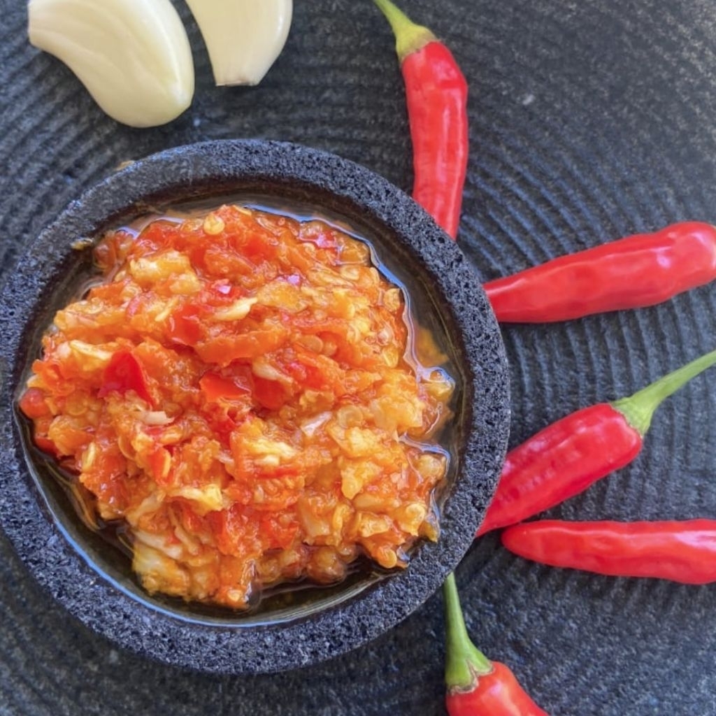 

SAMBAL BAWANG JONTOR BY THREEA