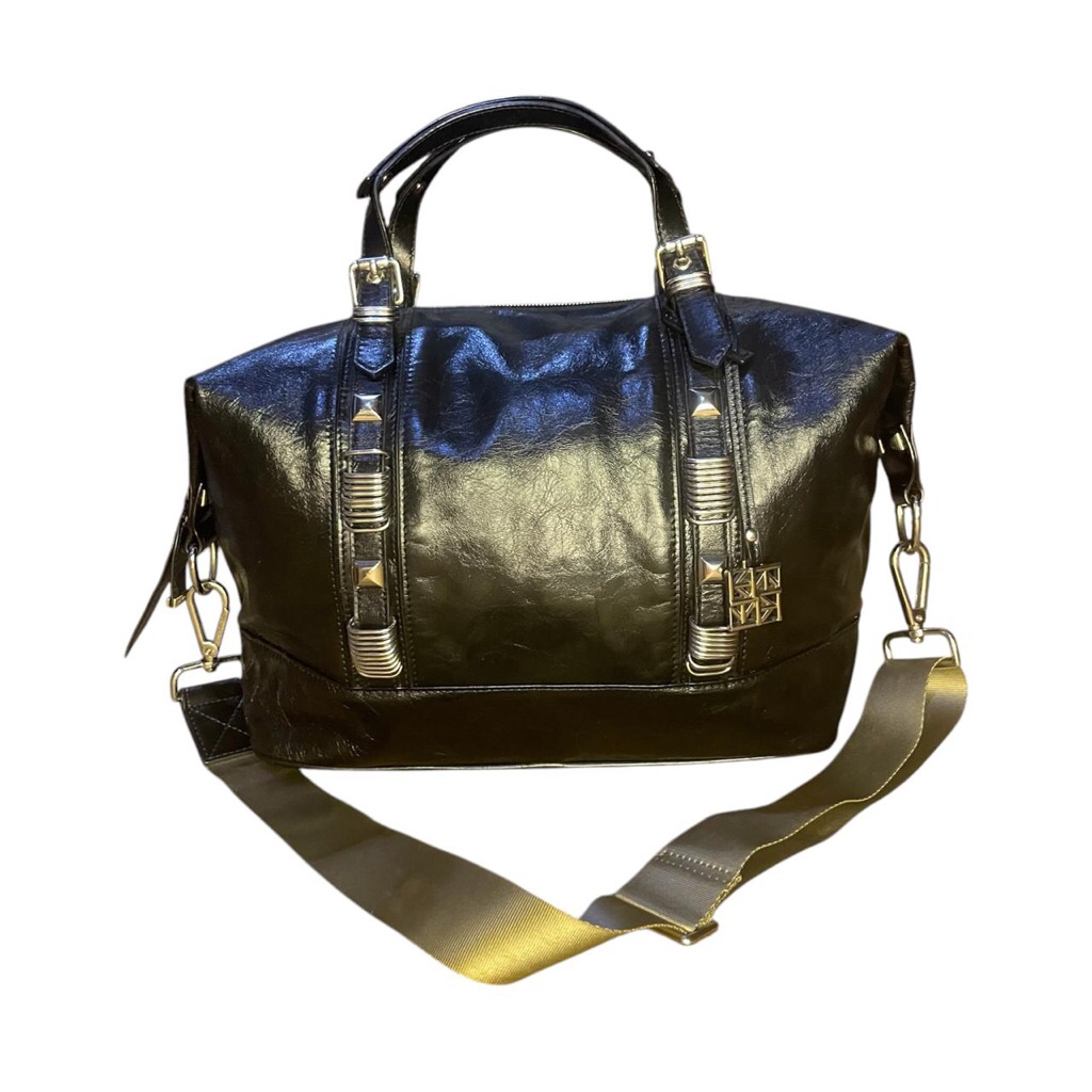 tas preloved kulit asli original brand KH DESIGN, warna hitam pekat, size besar, lengkap talpan dan 