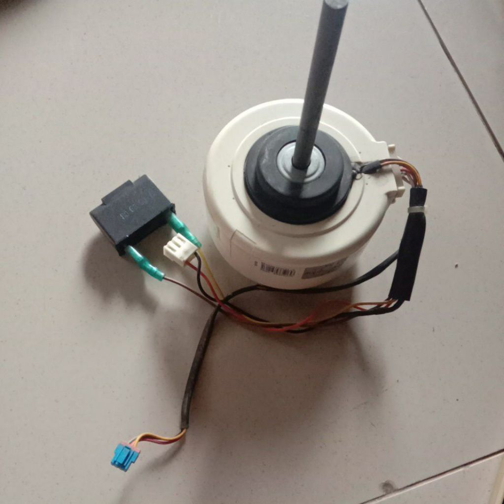 motor fan indoor AC merk LG smart inverter