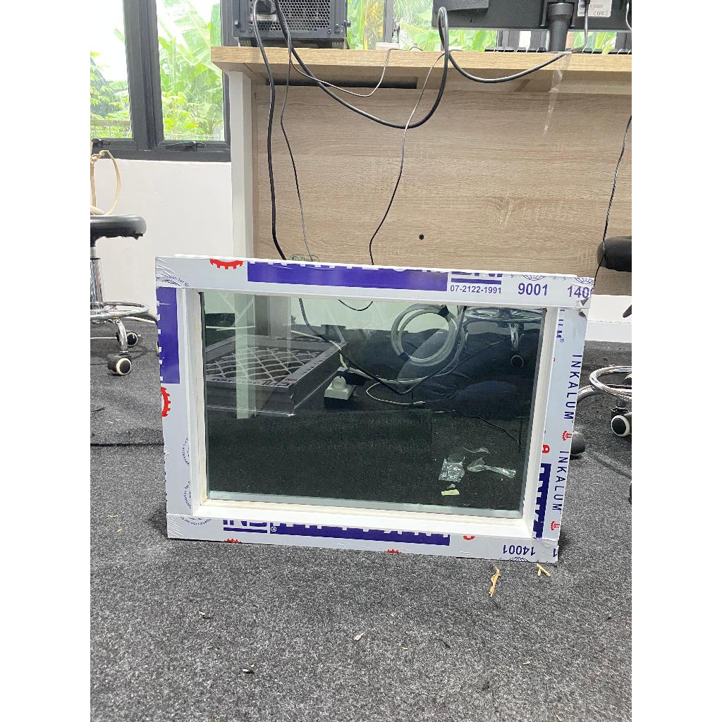 Boven aluminium kaca mati ukuran 40×60