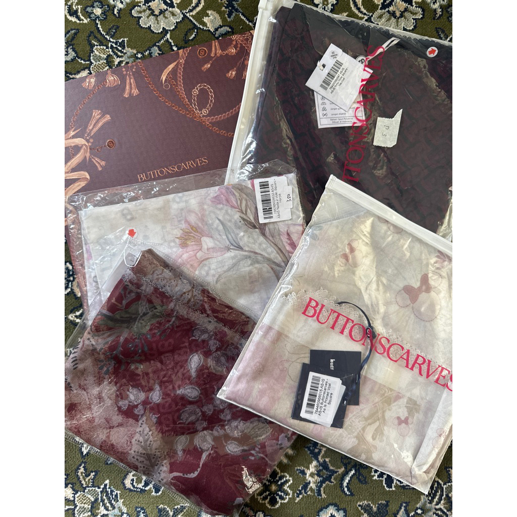 BUTTONSCARVES BS WAREHOUSE SALE AS IS BIMU TDP NADA CHAIN3 Parfume