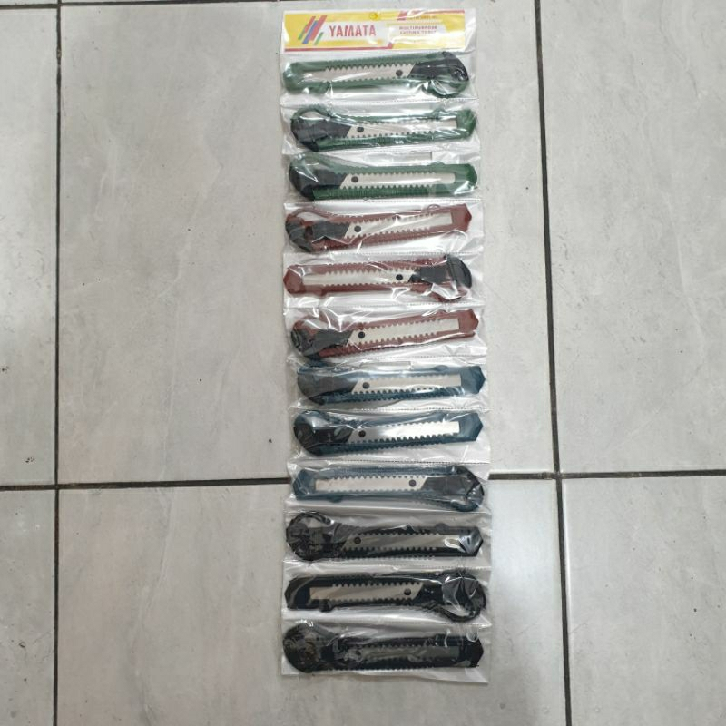

1 Renteng Pisau Cutter Dof Yamata