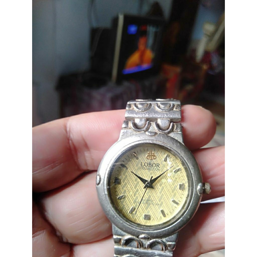 Lobor jam vintage