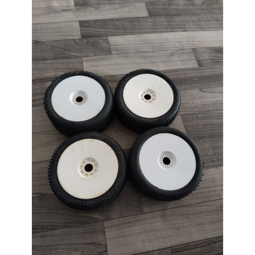 Velk + ban Buggy 1/8