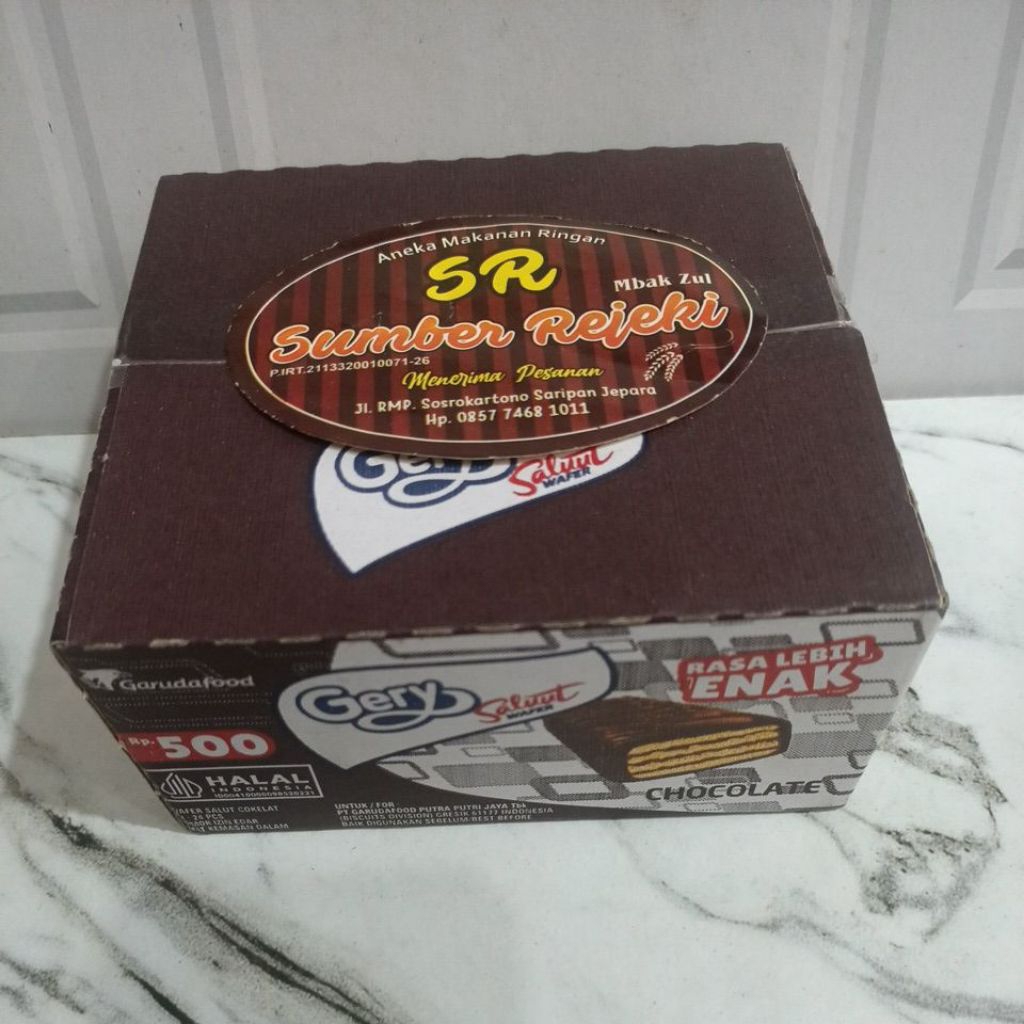 GERY SALUT WAFER COKLAT BERAT 144 GRAM