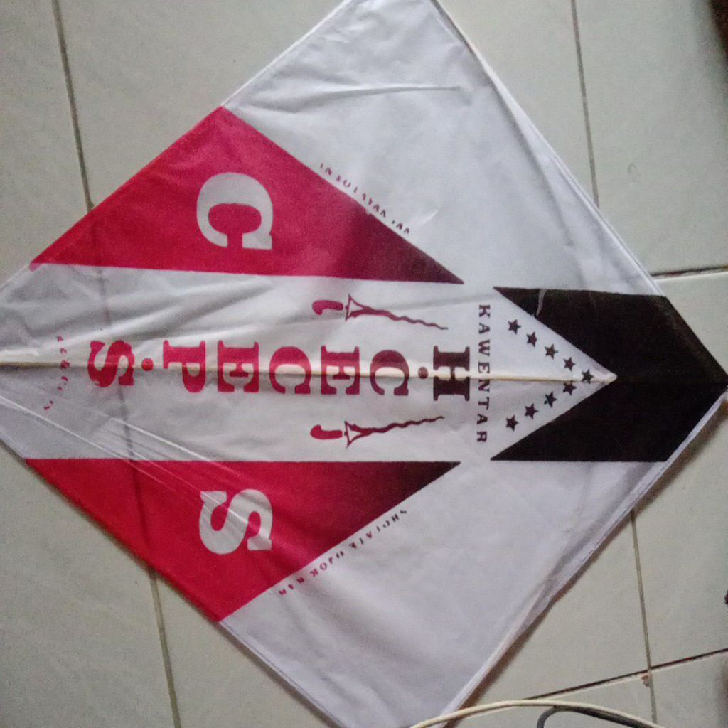 layang layang sukhoi