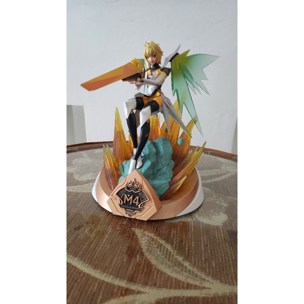 figurin Beatrix M4 mlbb asli