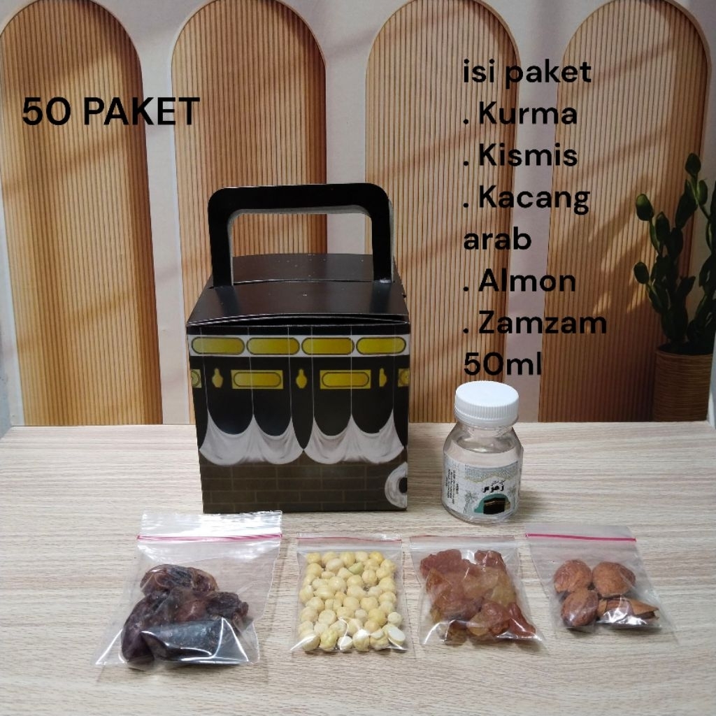

Paket oleh oleh haji dan umroh isi 50 paket / hampers souvenir makanan khas arab