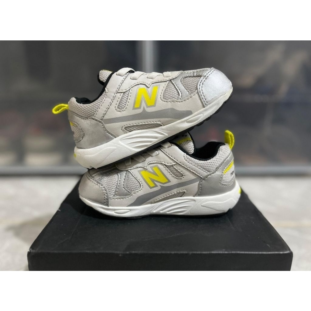 Sepatu Anak Kids Preloved/Second NB 878 Size 25