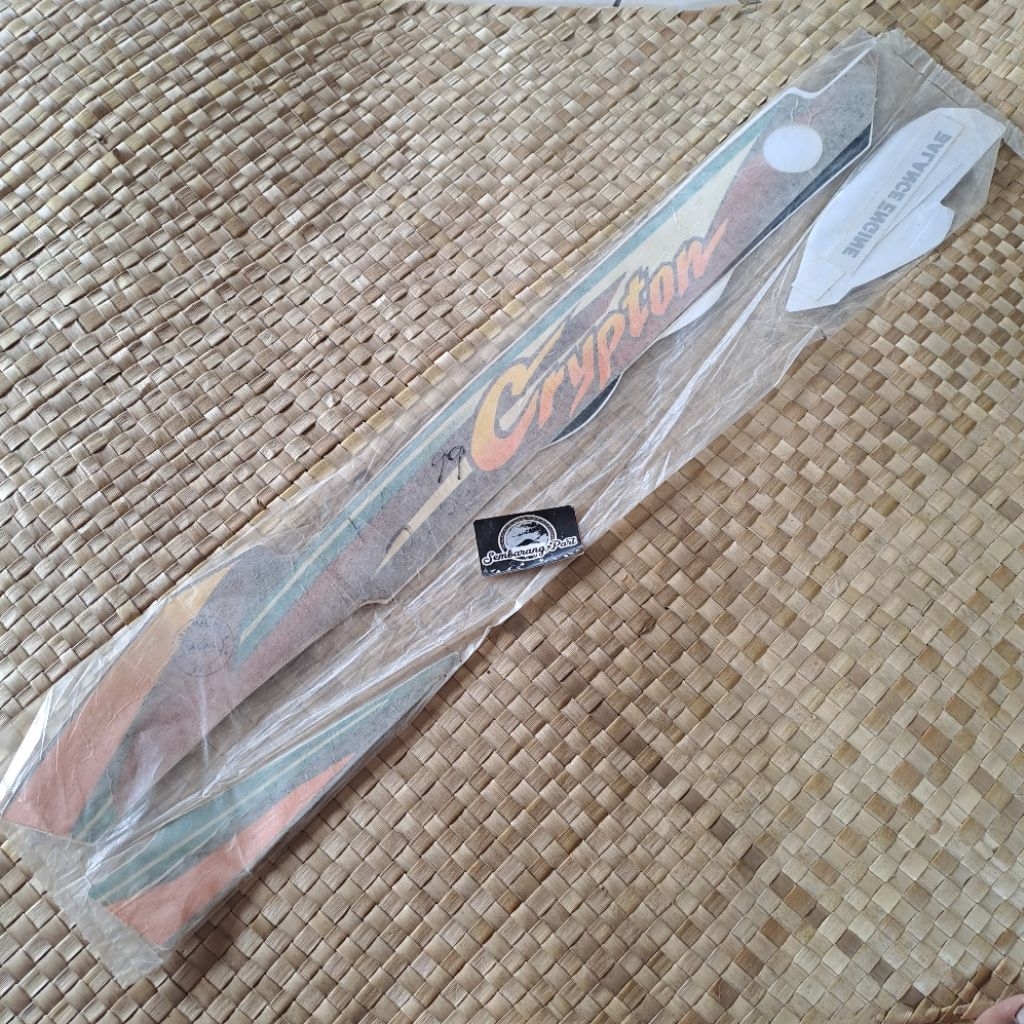 DECAL STIKER STICKER STRIPING YAMAHA CRYPTON ORIGINAL NOS
