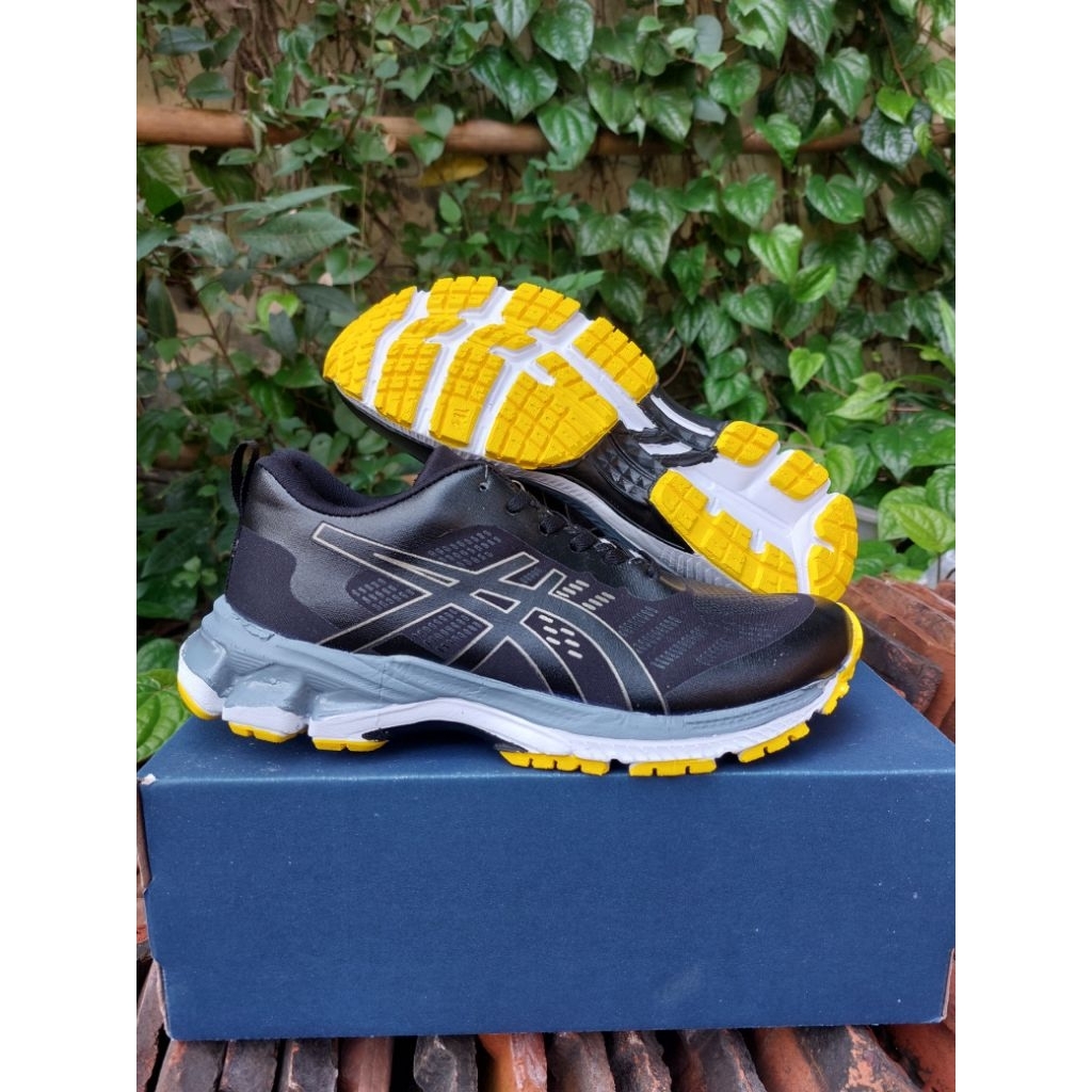 Sepatu Asic Gel Terbaru Sepatu Olahraga Voli Basket Badminton