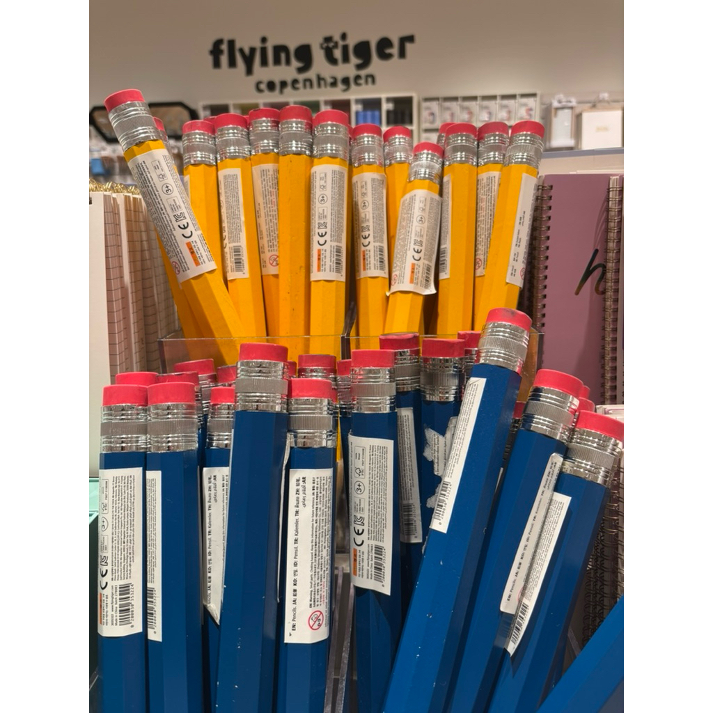 

Flying Tiger Giant Pencil 36x3 cm