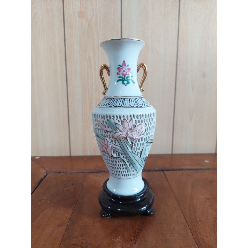 Guci Keramik China Antik