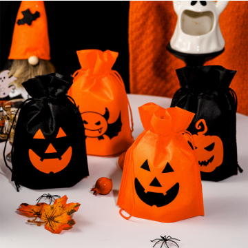 

Halloween Trick or Treat Goodie Bag Spunbond / Kantong Kain Serut Souvenir Pumpkin Face 1pcs