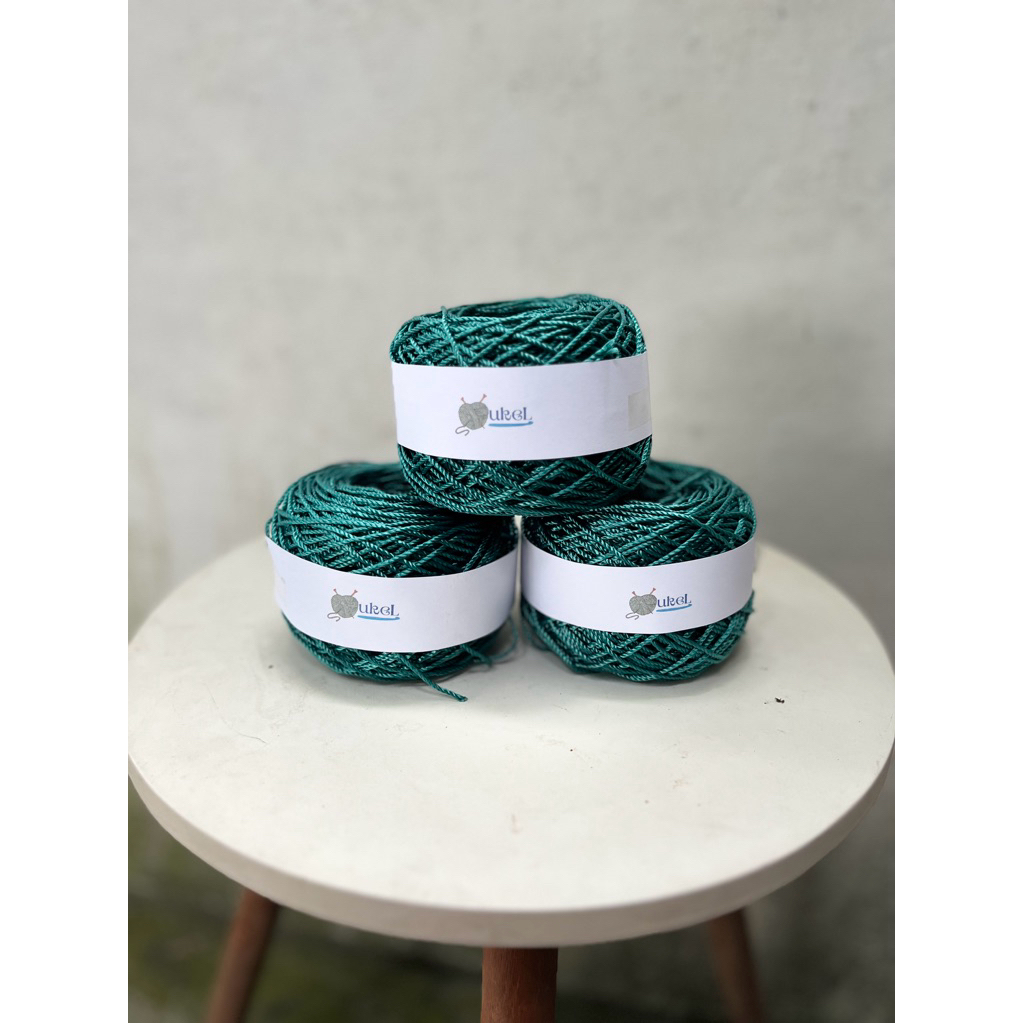 Benang Rajut Korea Poly kilap D36 warna Green Goblin