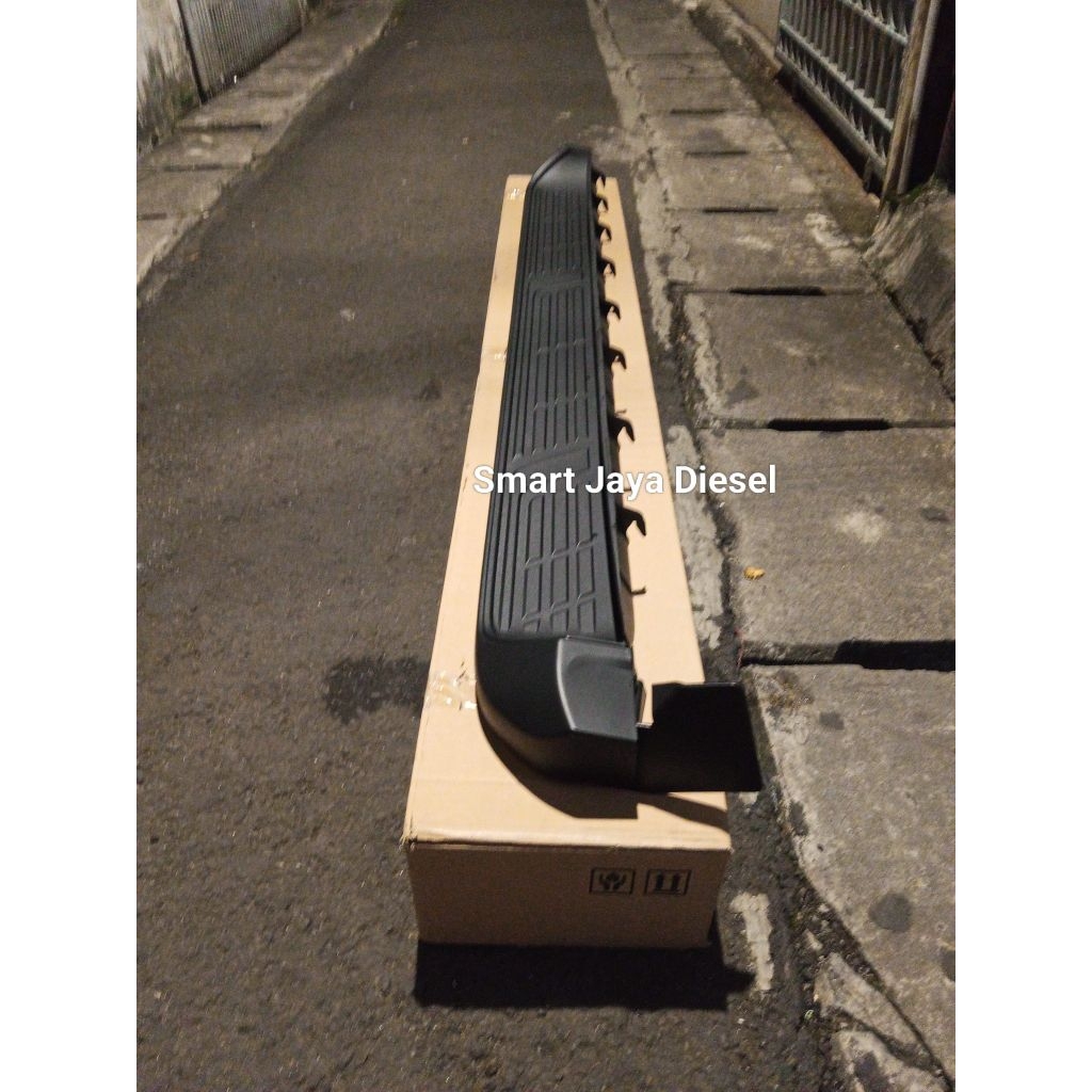 Cover Footstep Injekan Kaki Fortuner Gr Sport Original Toyota