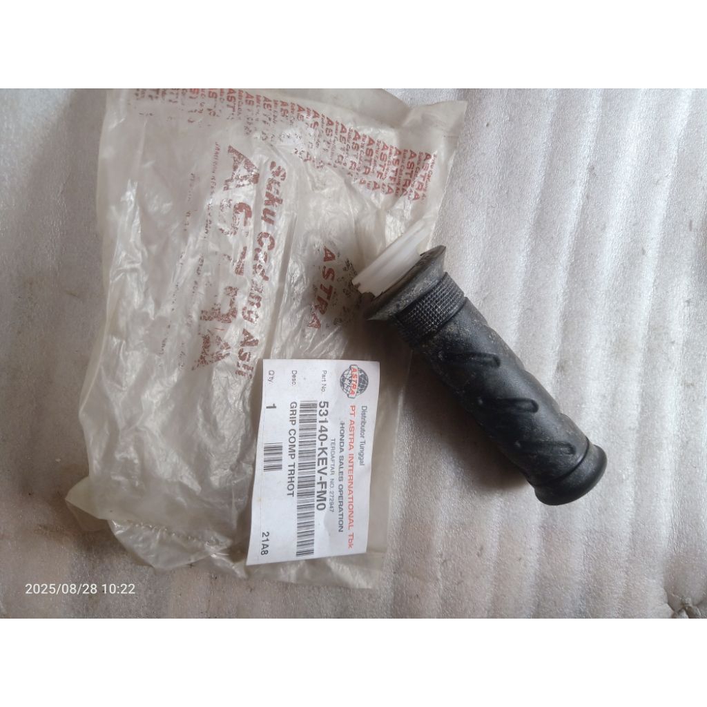 karet setang stang handgrip gas Kanan Supra x 100 lama KEV original NOS
