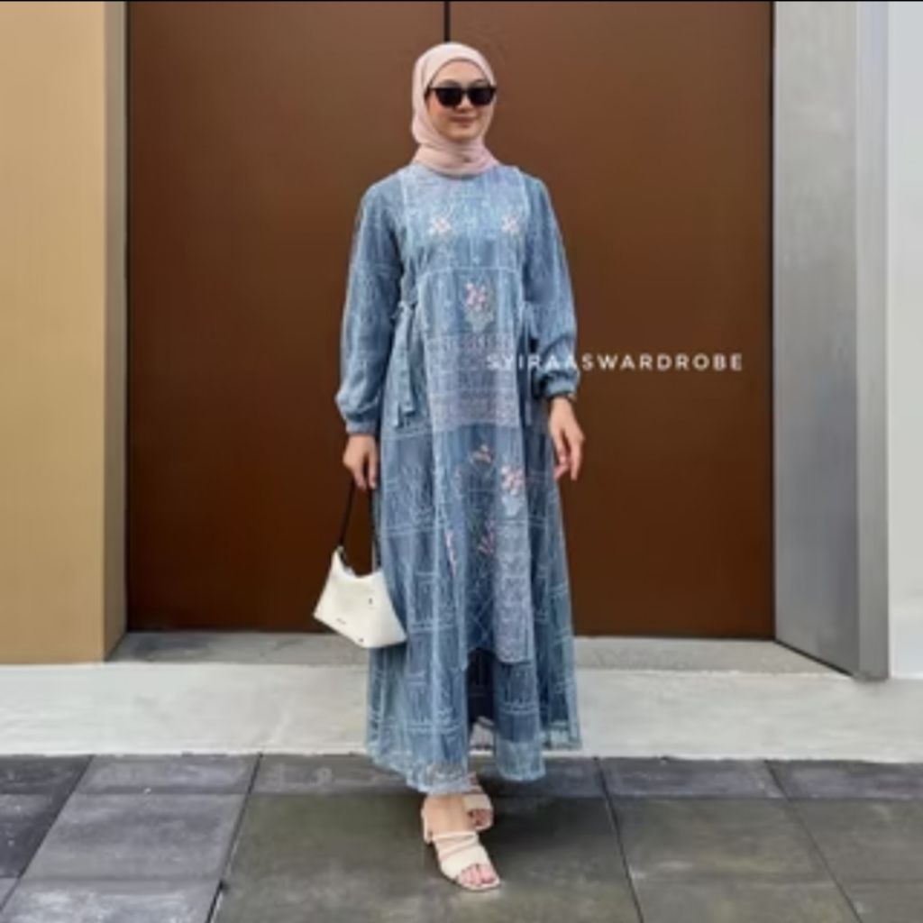 [Jual Rugi] Irendha Dress by SYIRAASWARDROBE warna Denim ukuran M Dress Kondangan / Dress Pesta