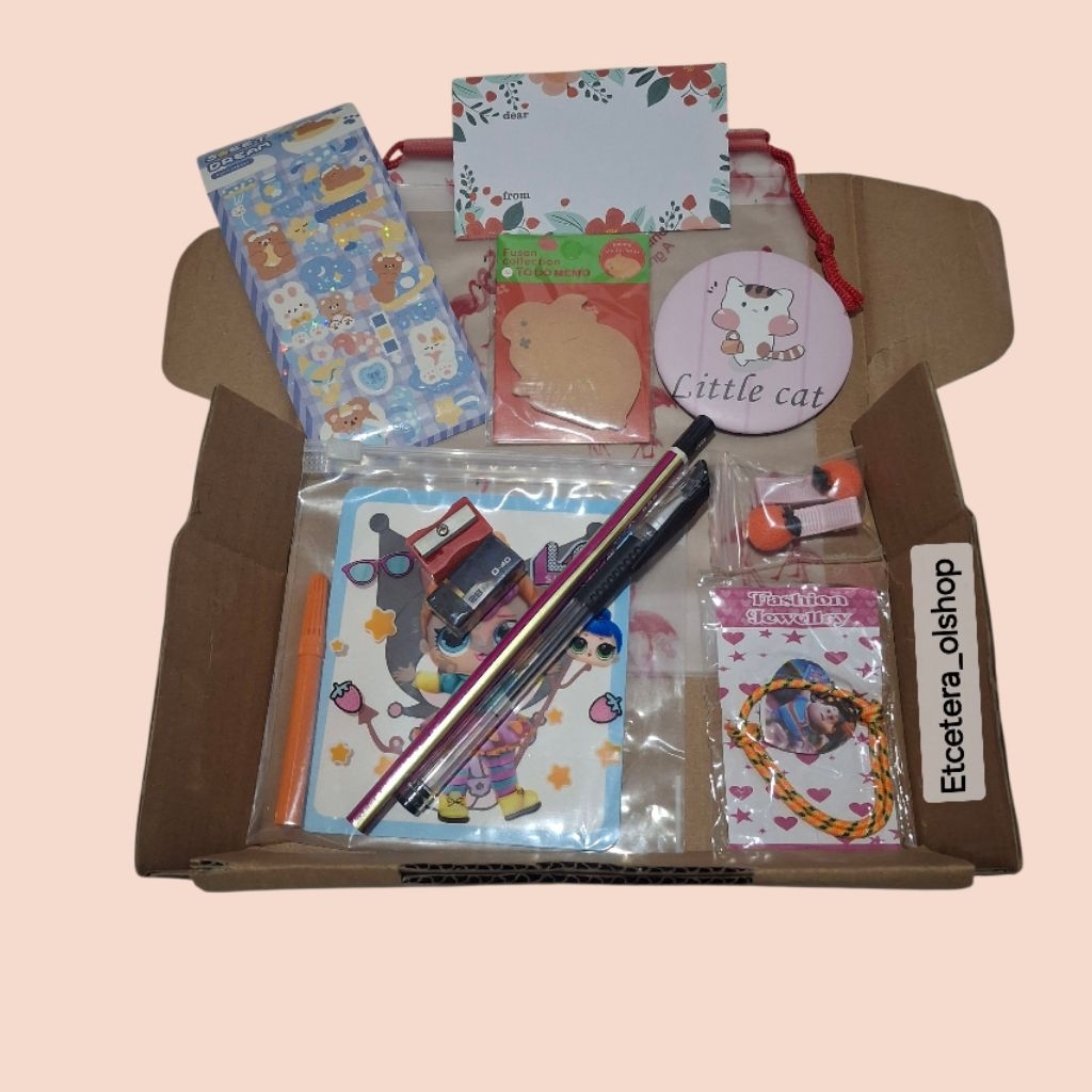 

Kado ulang tahun 11in1, 5in1 / Paket alat tulis 11in1, 5in1 / Kado ultah 11in1, 5in1 / Paket ulang tahun 11in1, 5in1 / Hampers ulang tahun / Set alat tulis lengkap 11 in 1 / Kado siswa