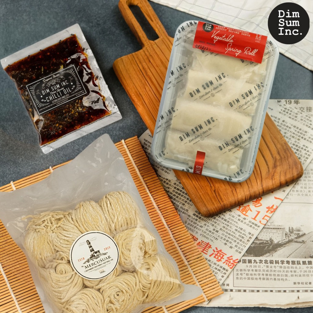 

Bakmie / Mie x Vegetable Spring Roll / Lumpia Sayur x Chili Oil Sachet / Minyak Cabai I Paket Special Bakmie by Dimsum Inc