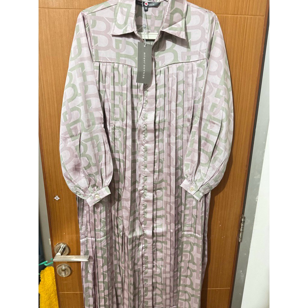 Benang Jarum Dress Monogram Limited