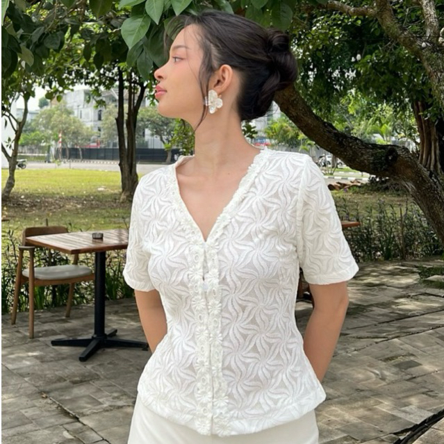KANANGA TOP / REAL PIC / SLIM WAIST/ BAJU ATASAN WANITA / baju kebaya / baju putih / white top / baj