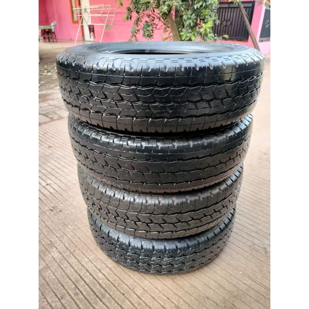 ban mobil ring 13 muatan ukuran 175/ r13 C copotan tubles random merk