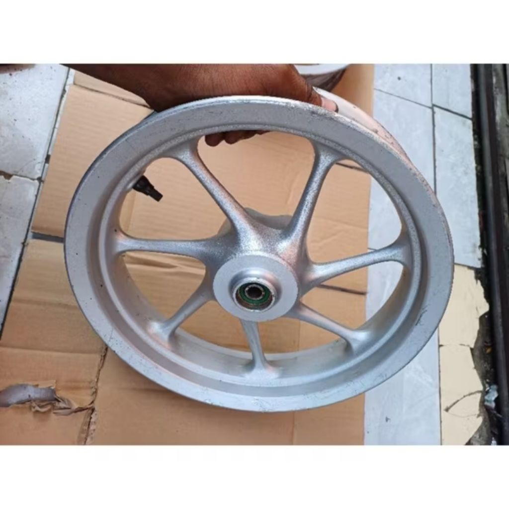 Velg depan motor scoopy ring 12 ORIGINAL COPOTAN siap pakai