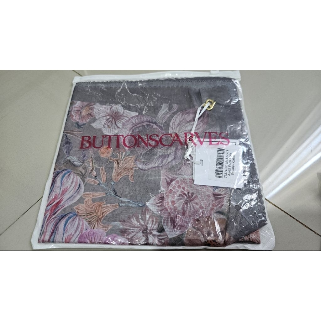Buttonscarves Preloved