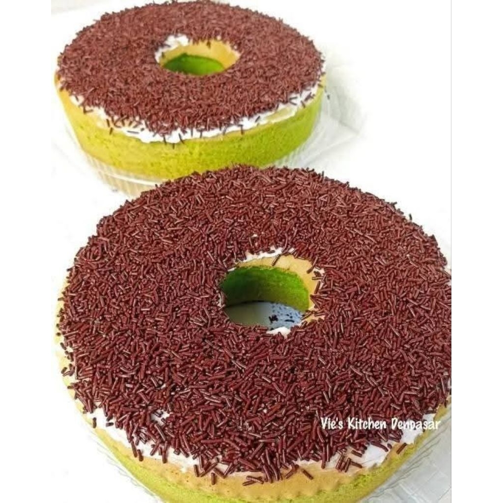 

Bolu Pandan Panggang Jadul Topping Meses