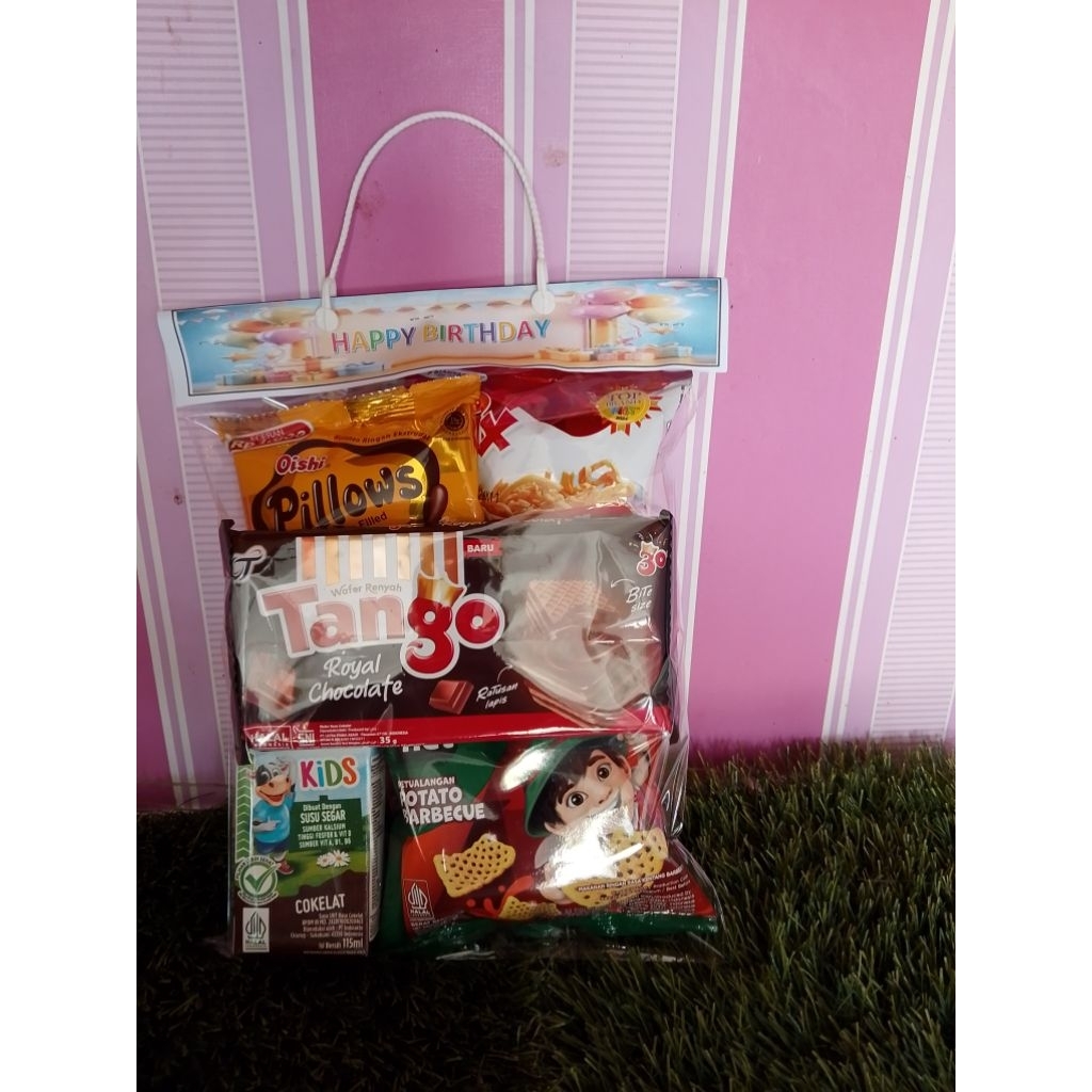 

PAKET HEMAT SNACK ULANG TAHUN ANAK 1 BUNGKUS ( 6 VARIAN)