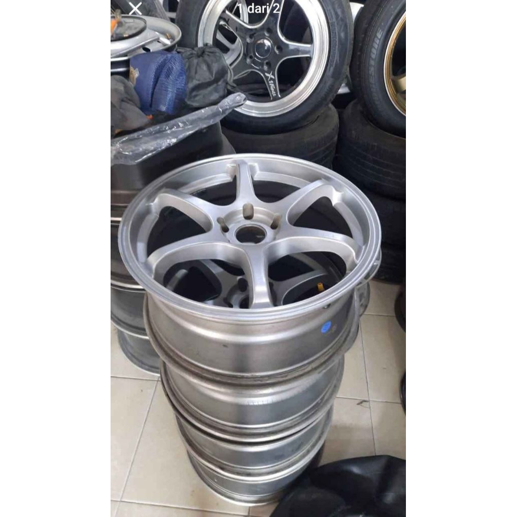 Velg ring 18, untuk Innova barong