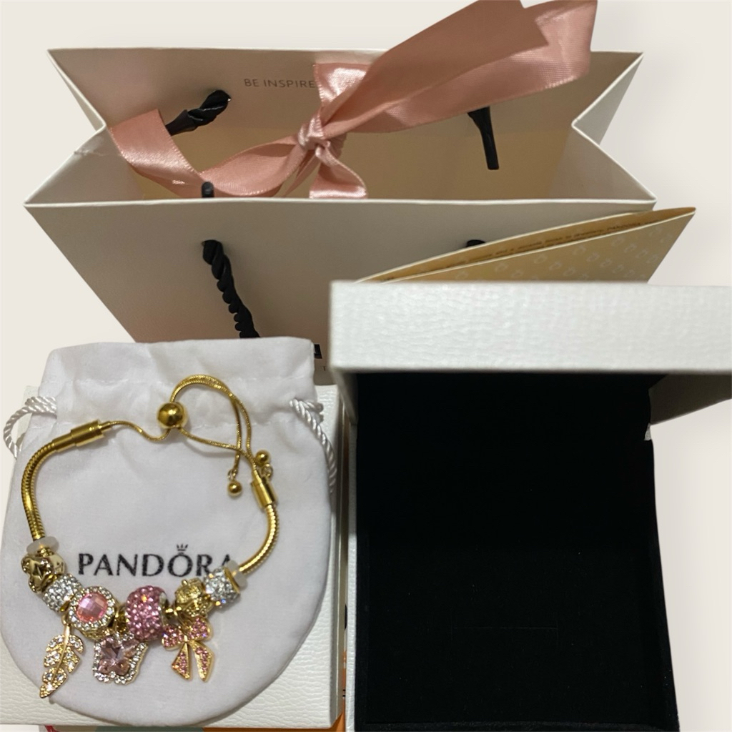 Gelang Charm Pandora Gold