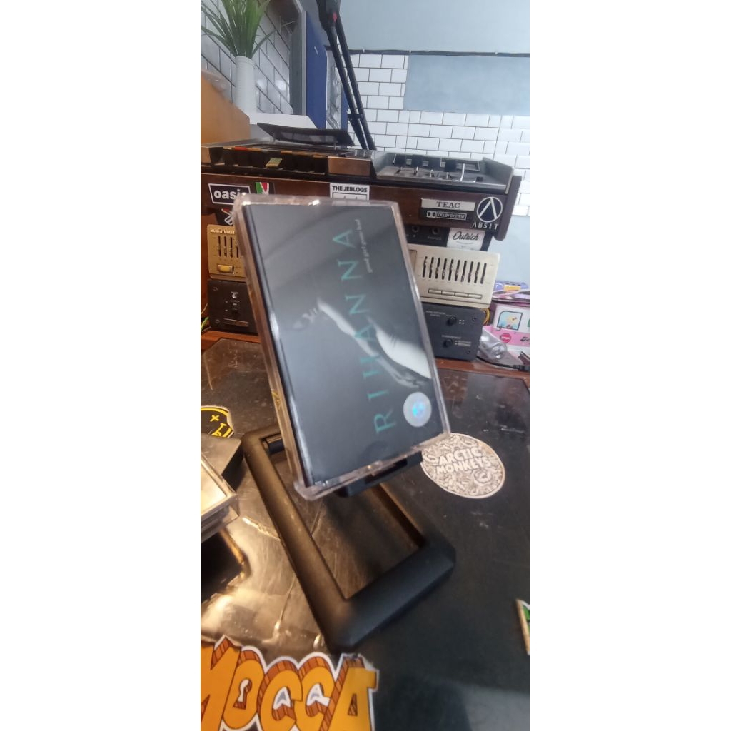 KASET PITA RIHANNA GOOD ORI