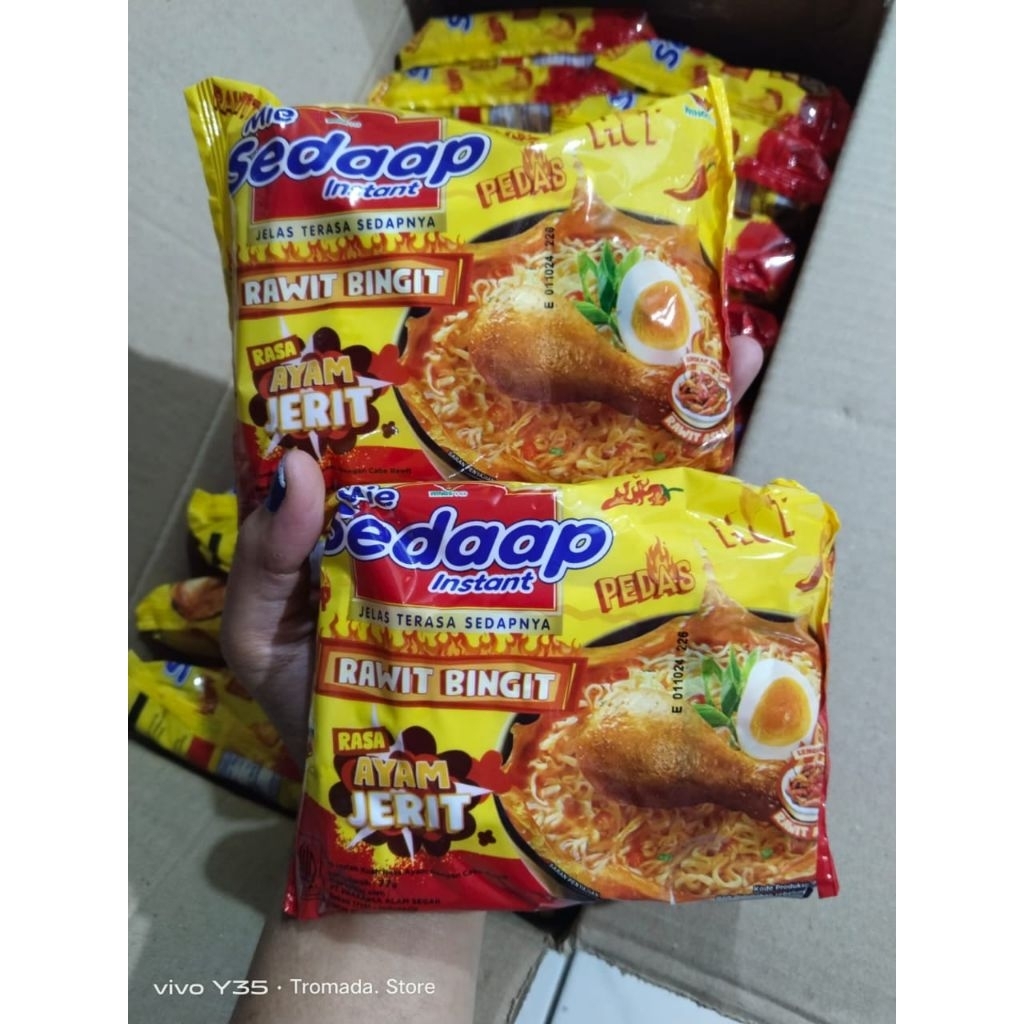 

Mie sedap rawit bingit ( isi 5 pcs)