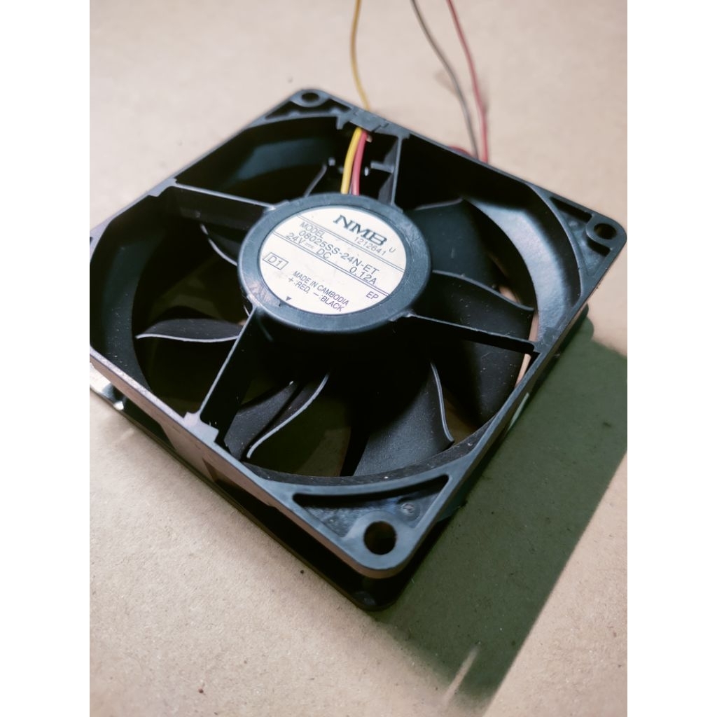 NMB fan kipas DC 24volt 0.12A 8x8cm 3pin