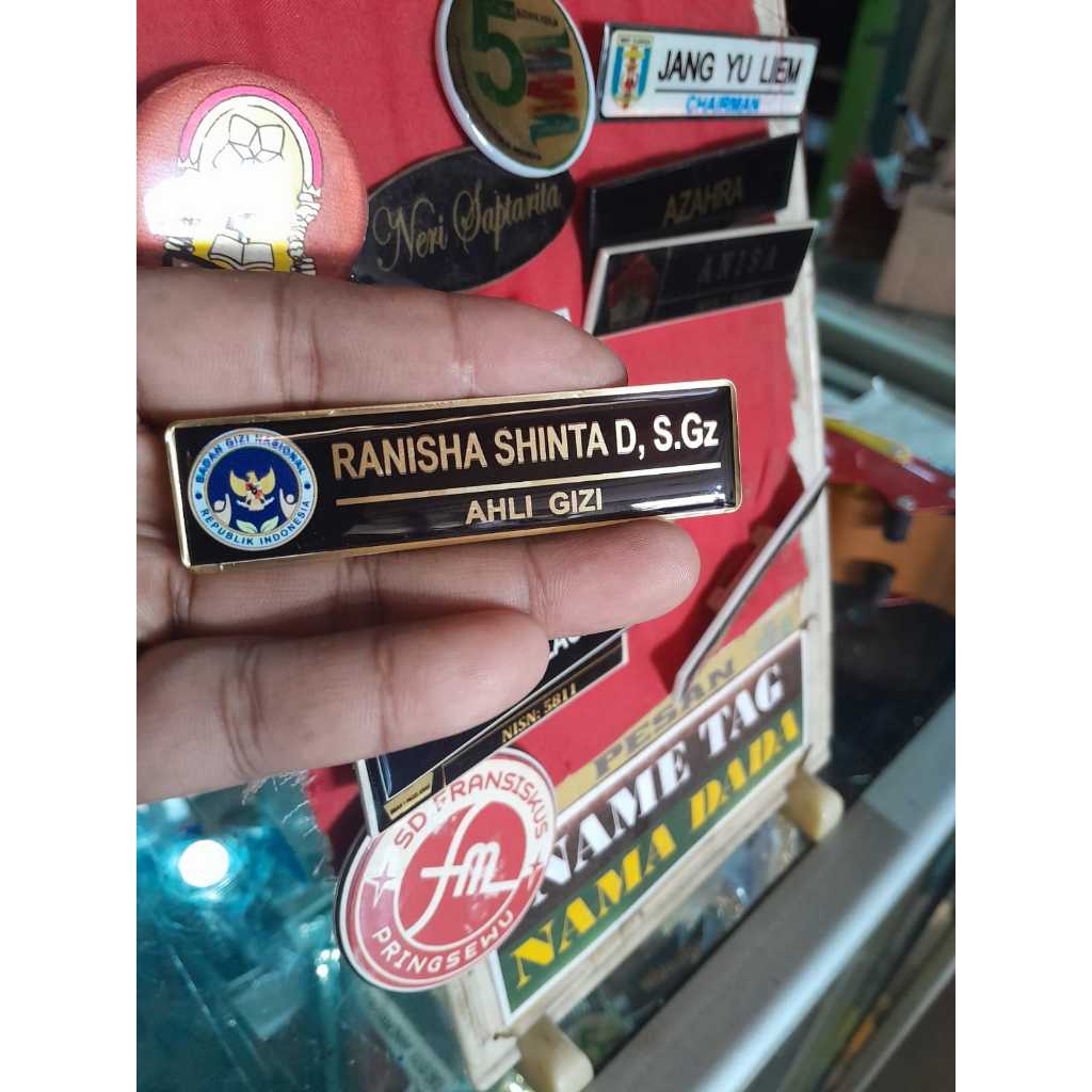 

Nametag & Pin BGN Saja