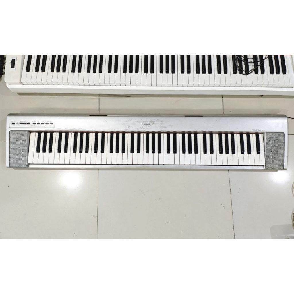 Keyboard Yamaha Digital piano Portable Grand  NP30 silver