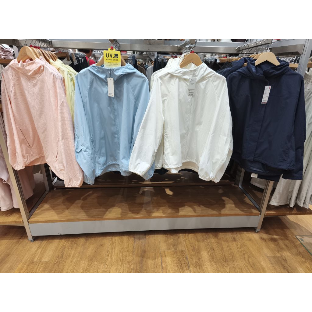 SALE‼UNIQLO JAKET PARKA SAKU PROTEKSI SINAR UV WANITA JASTIP {jasa titip}