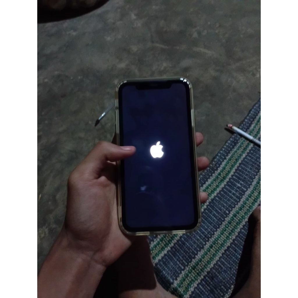 Iphone xr minus